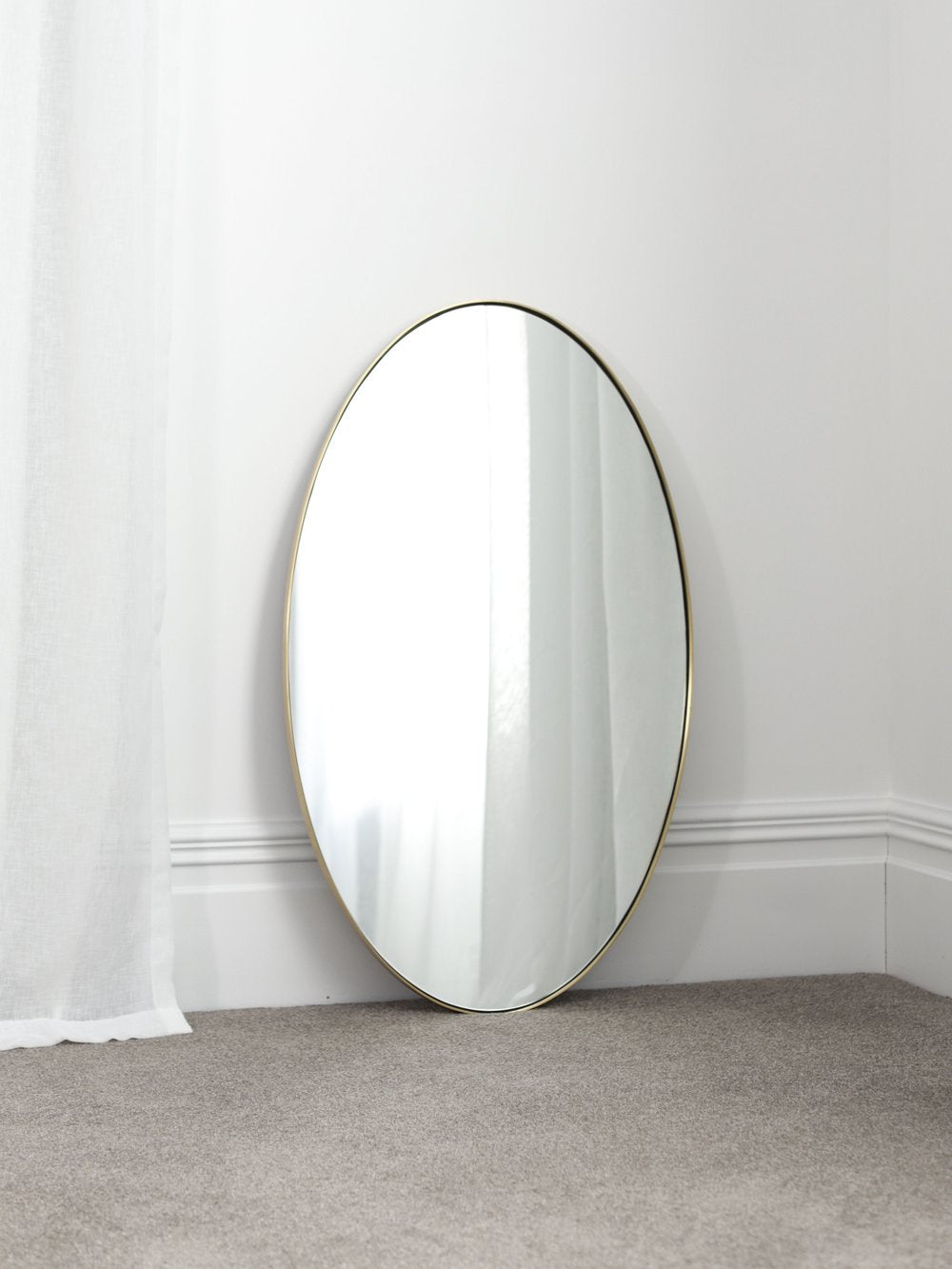 Outline Ellipse Wall Mirror