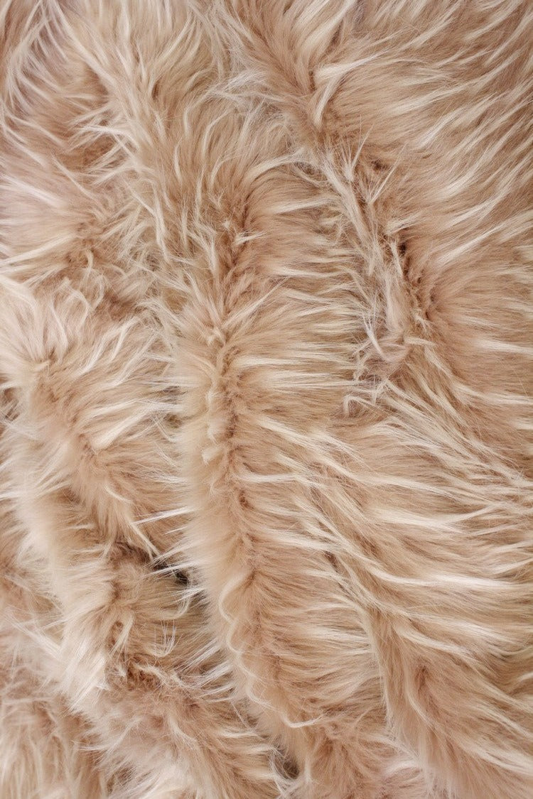 Heirloom Faux Fur Throw