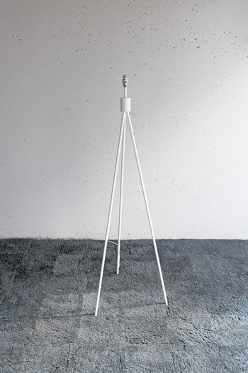Triton Floor Light