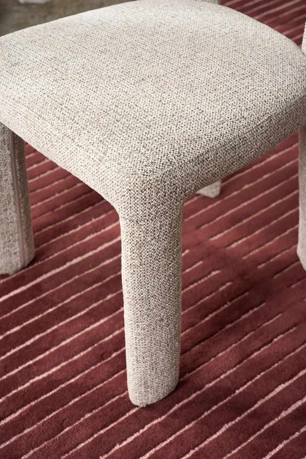 Nodi Upholstered Chair