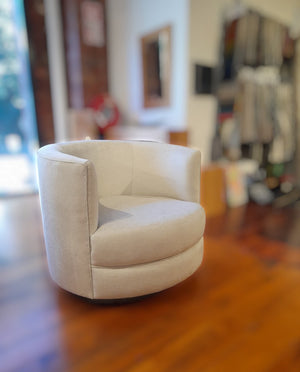 Day Spa Swivel Occasional Chair