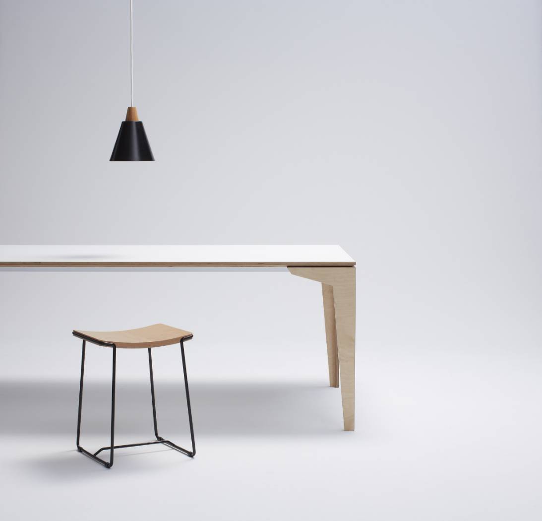 Table Looks Floating Floating Dining Table – YOYO Design by Kiwis